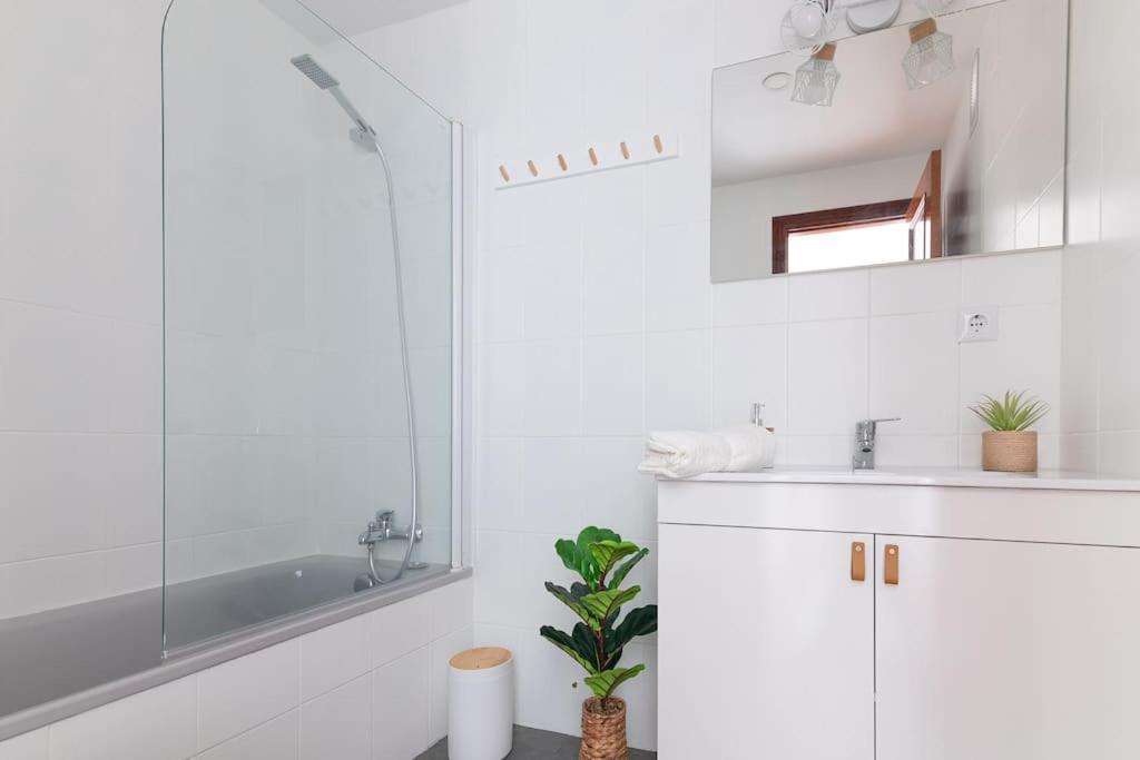 San Roman Apartment With Private Parking Santander Exterior foto