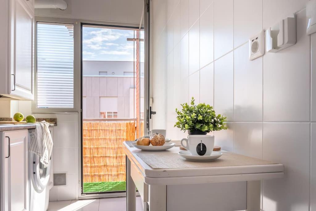 San Roman Apartment With Private Parking Santander Exterior foto